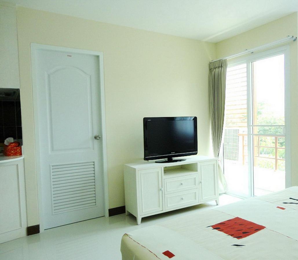 Charming Resident At Ekkamai From Studio Unit Up To 2 Bedroom Apartment Банкок Екстериор снимка